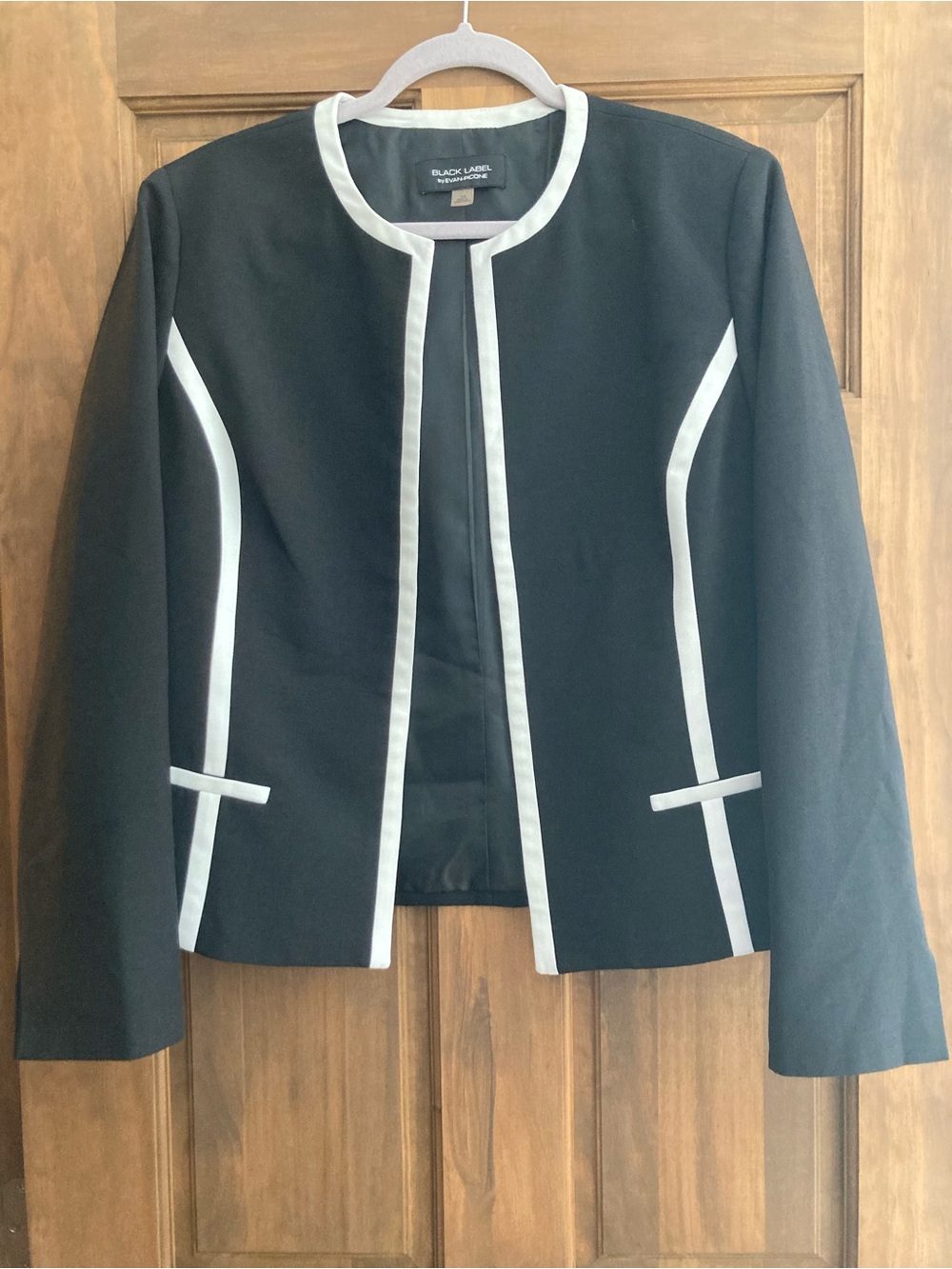 Black Label Black & White Edged Open Suit Jacket 14
